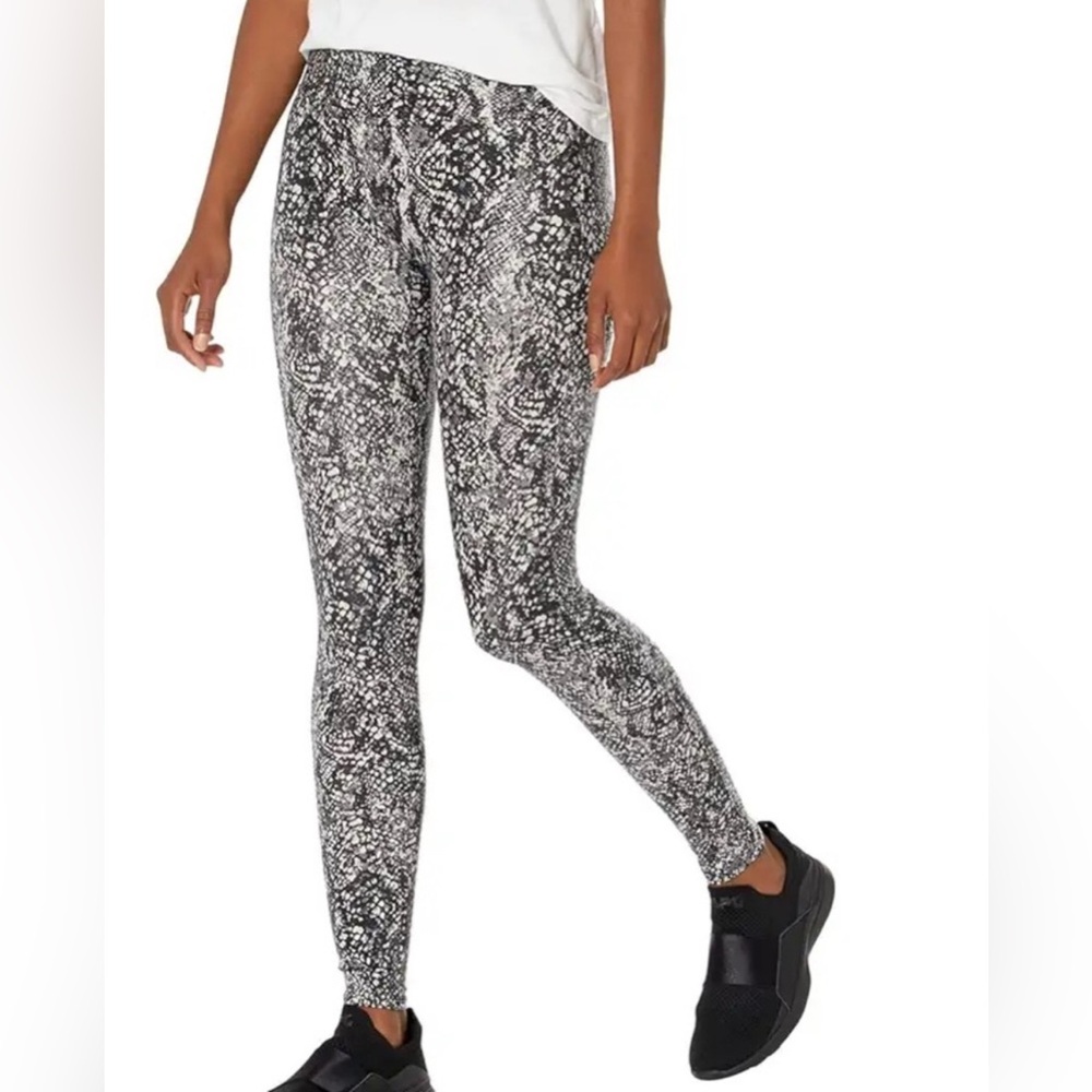 Spanx WOMEN'S SMALL Faux Leather Snake Shine Legging in Gray